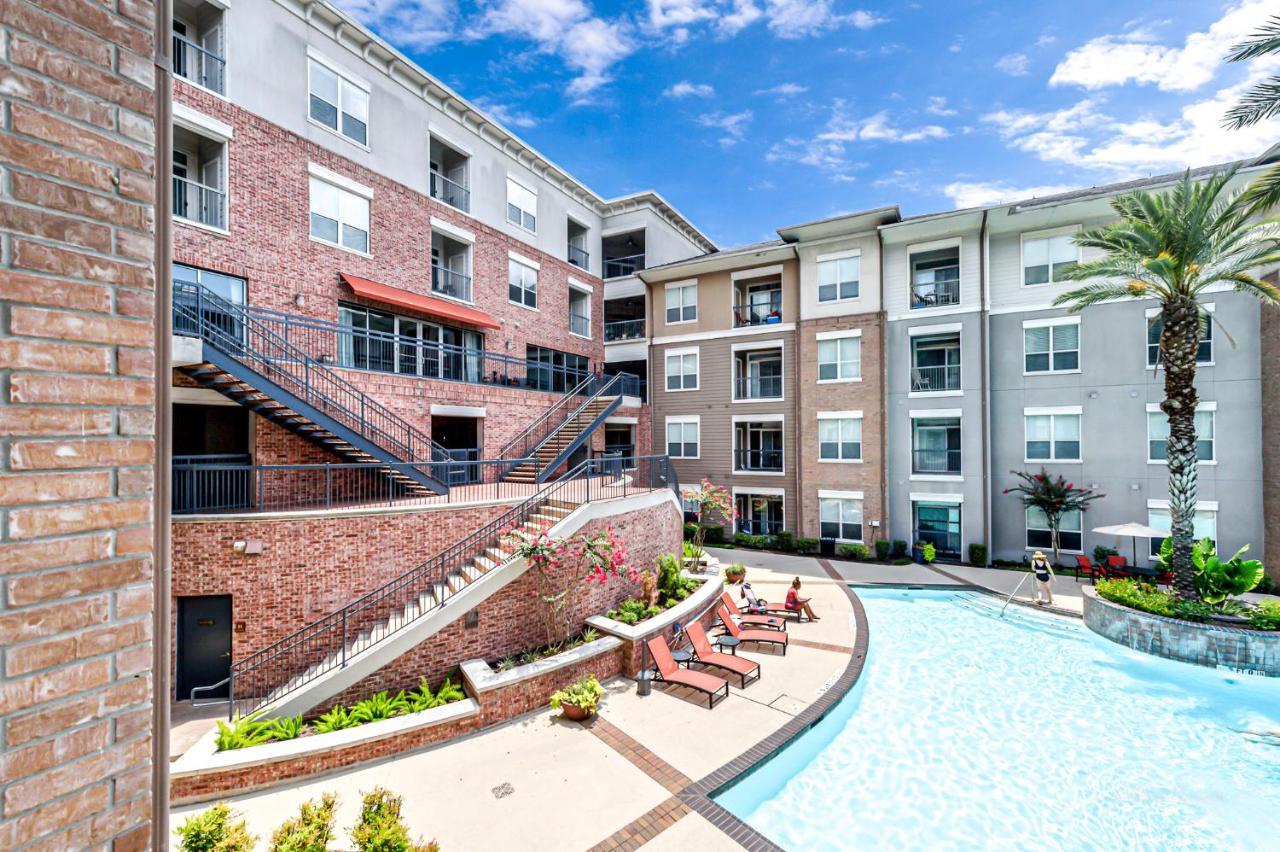 Pool View 1-bedroom Unit